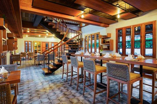 Main Street Bar and Grill